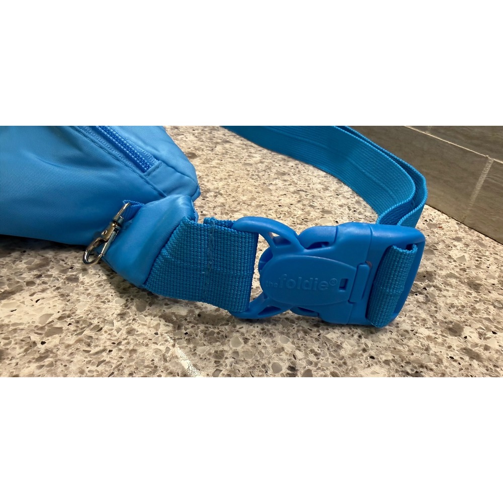 Azure Blue "The Foldie" NWT RFID Anti-Theft Travel Fanny Pack/Crossbody 3L Bag - Picture 4 of 7